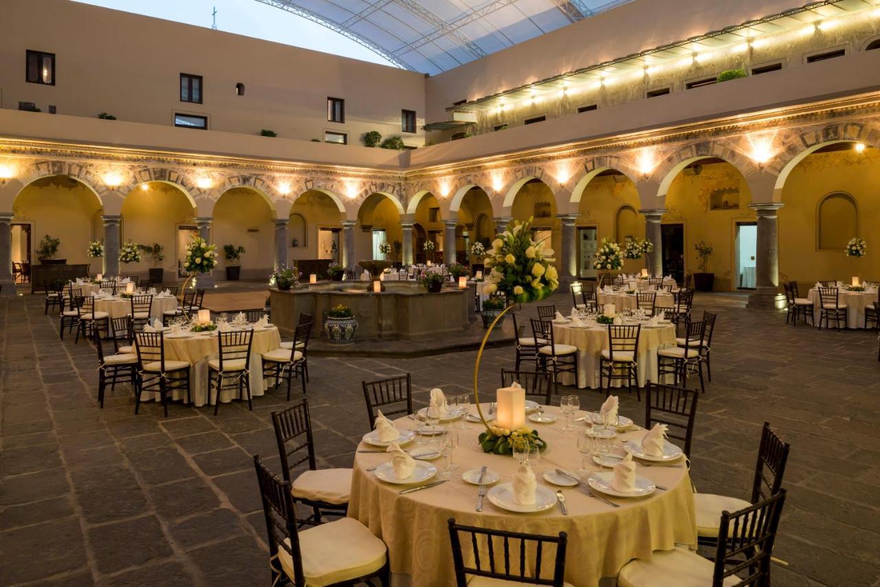 Hotel Quinta Real Puebla Exteriér fotografie The interior of the hotel