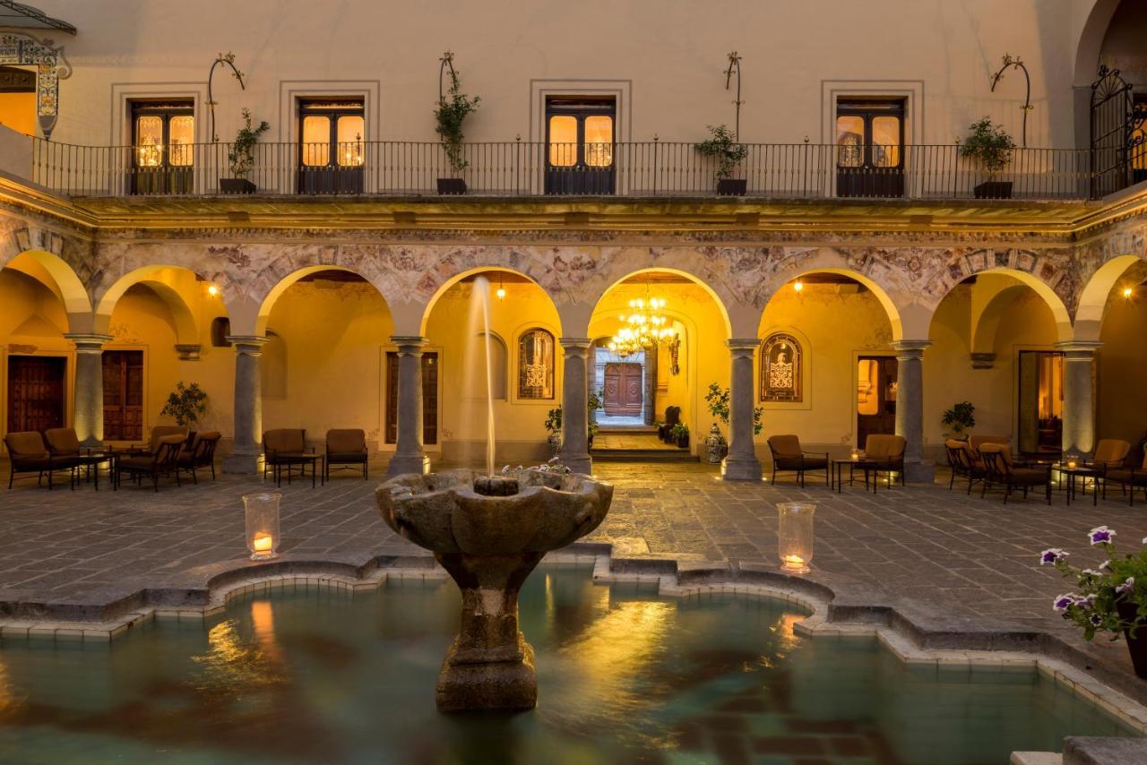 Hotel Quinta Real Puebla Exteriér fotografie The interior of the hotel