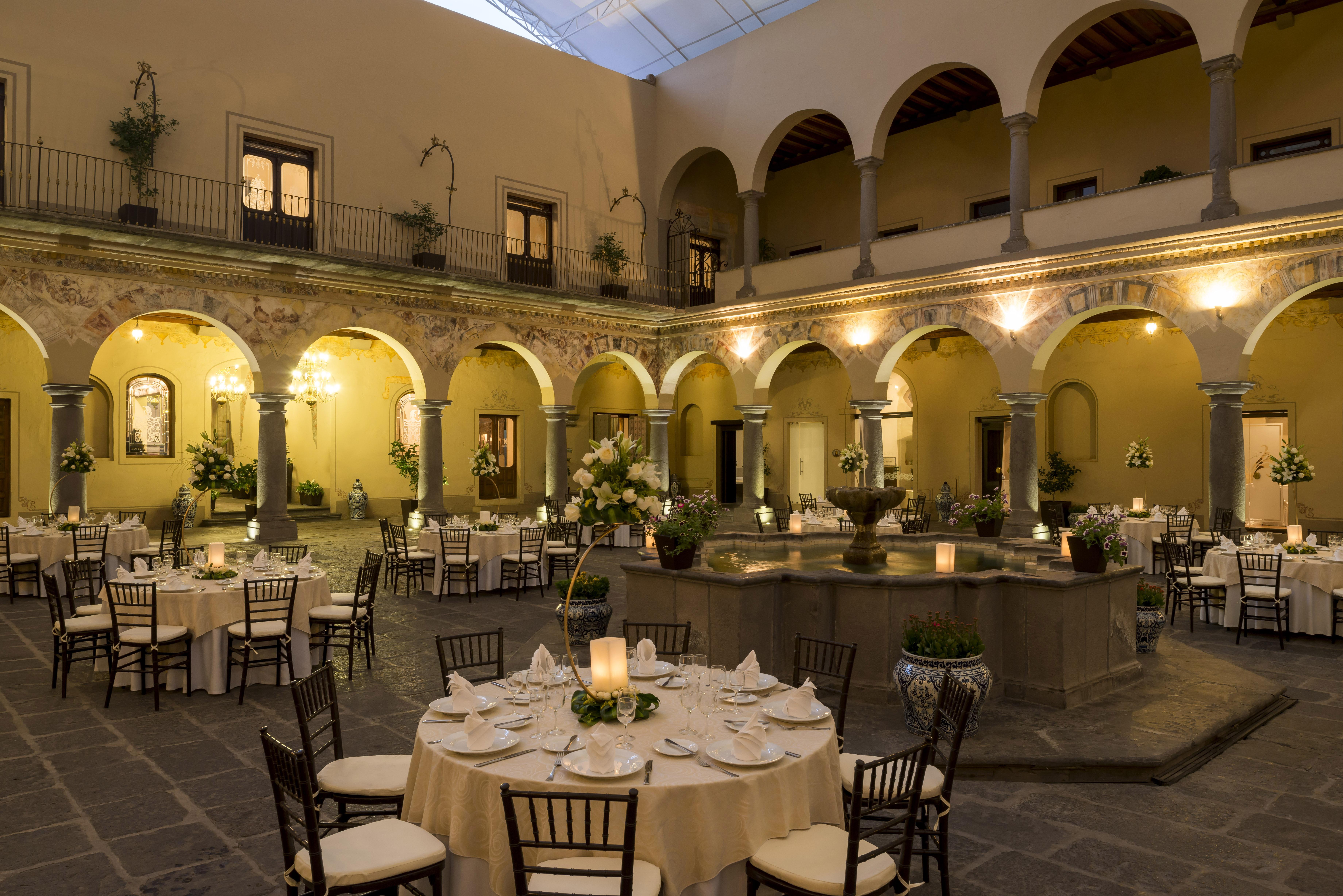 Hotel Quinta Real Puebla Exteriér fotografie The interior of the hotel