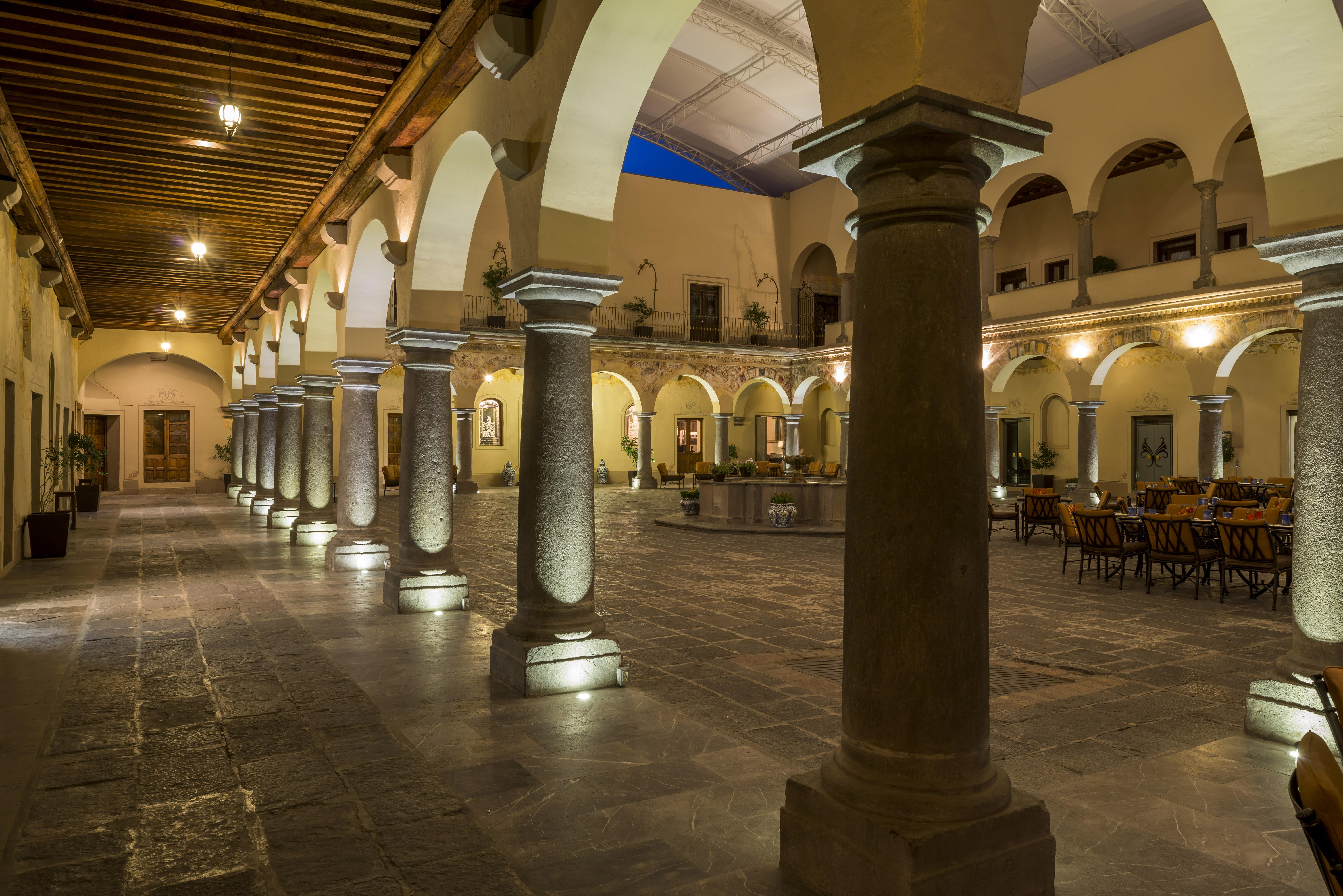 Hotel Quinta Real Puebla Exteriér fotografie The interior of the museum