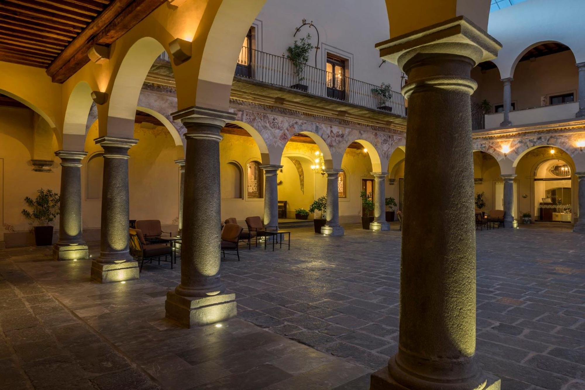 Hotel Quinta Real Puebla Exteriér fotografie Interior of the hotel